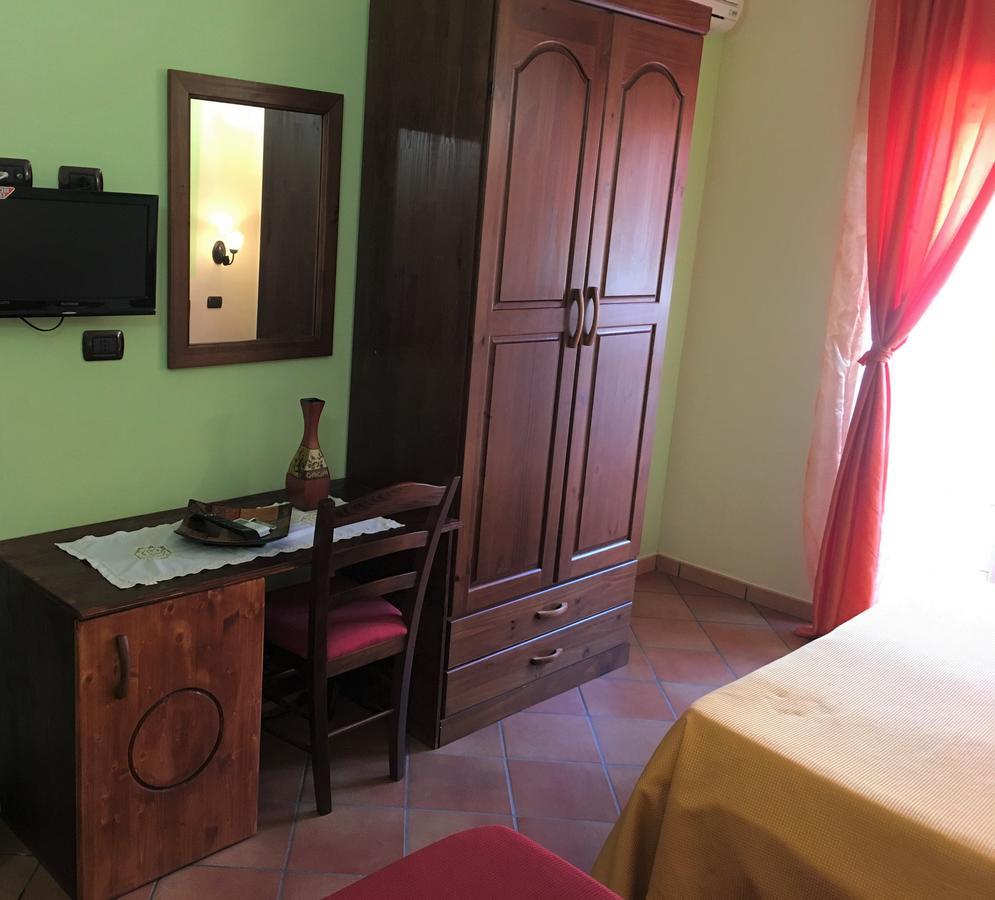 Il Melograno Hotel Nicotera Luaran gambar