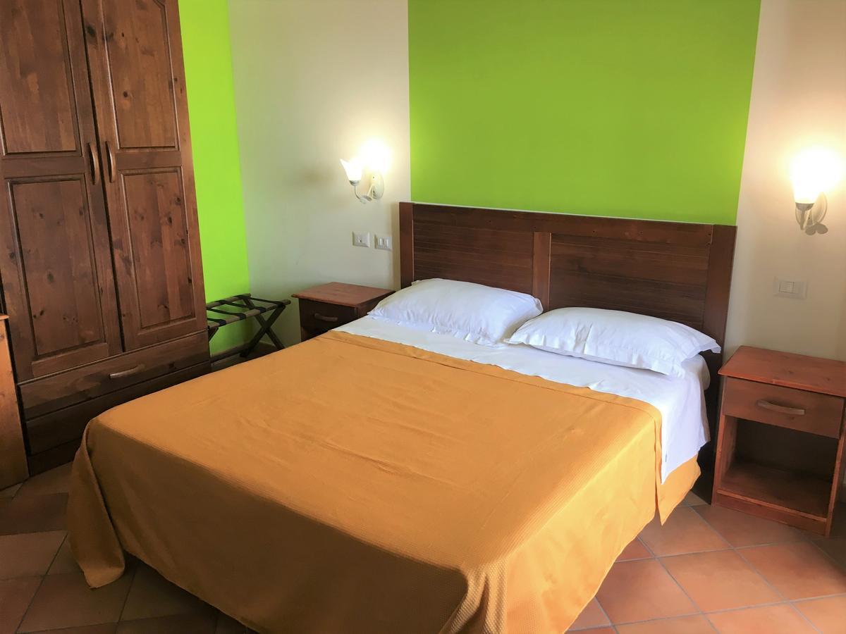 Il Melograno Hotel Nicotera Luaran gambar