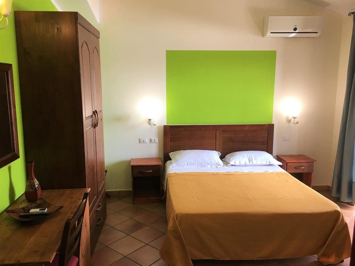 Il Melograno Hotel Nicotera Luaran gambar