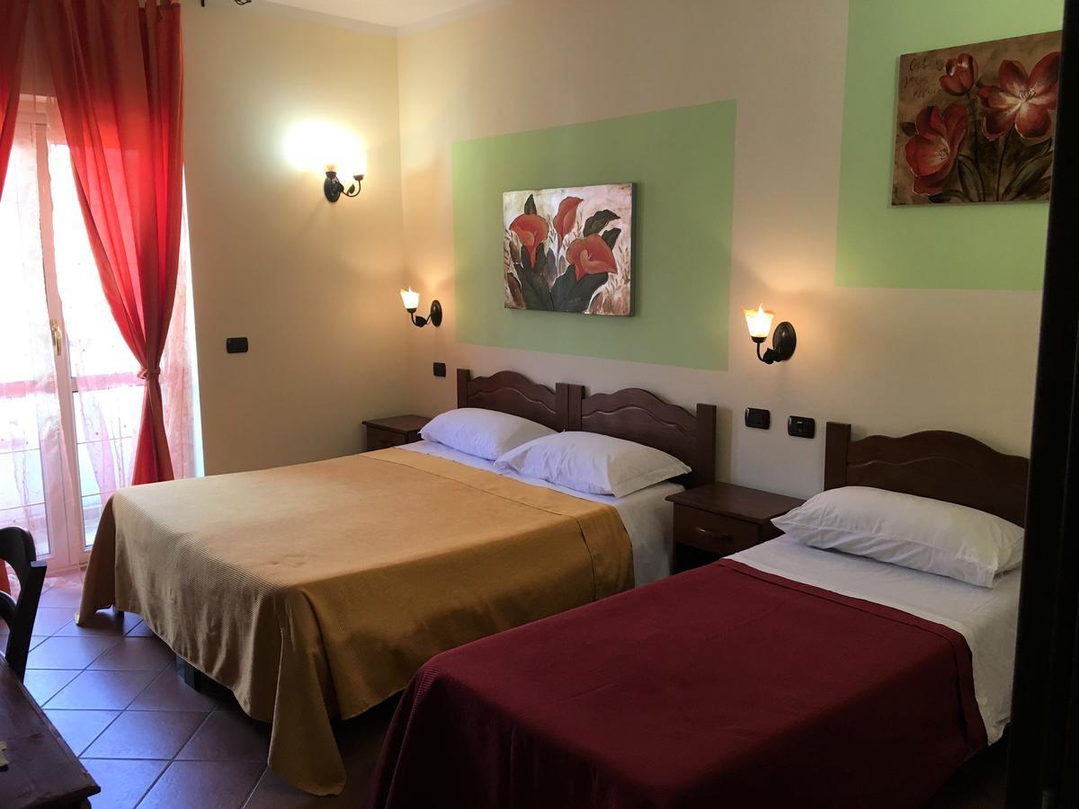 Il Melograno Hotel Nicotera Luaran gambar